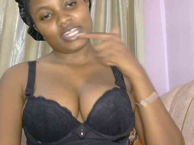 naughtygirll webcam