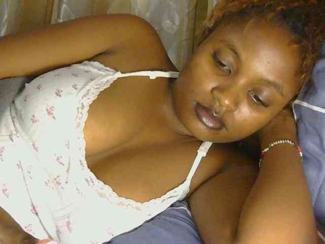 naughtygirll webcam