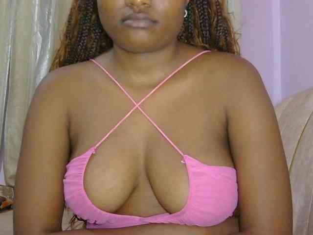 naughtygirll webcam