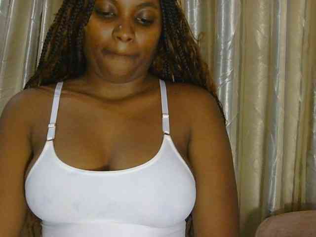 naughtygirll webcam
