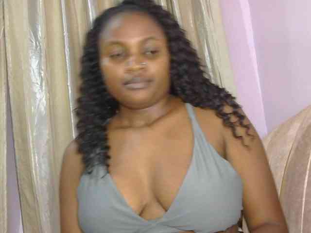 naughtygirll webcam
