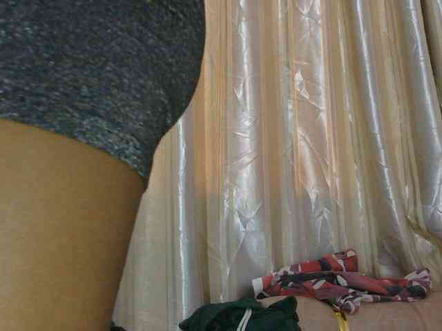 naughtygirll webcam