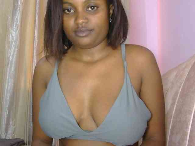 naughtygirll webcam