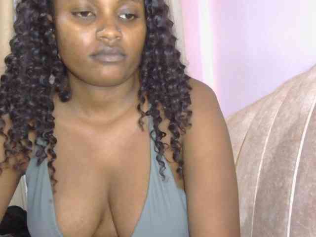 naughtygirll webcam