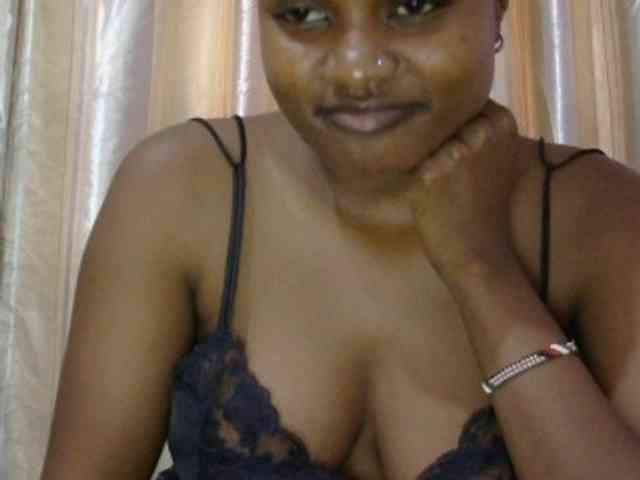 naughtygirll webcam