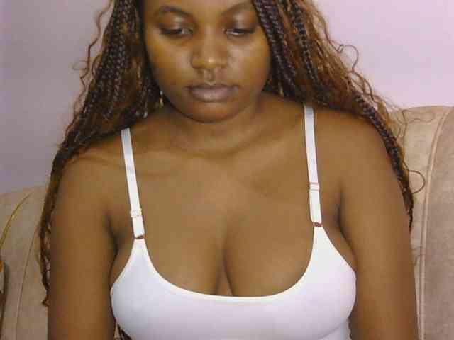 naughtygirll webcam