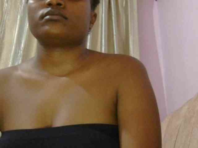 naughtygirll webcam