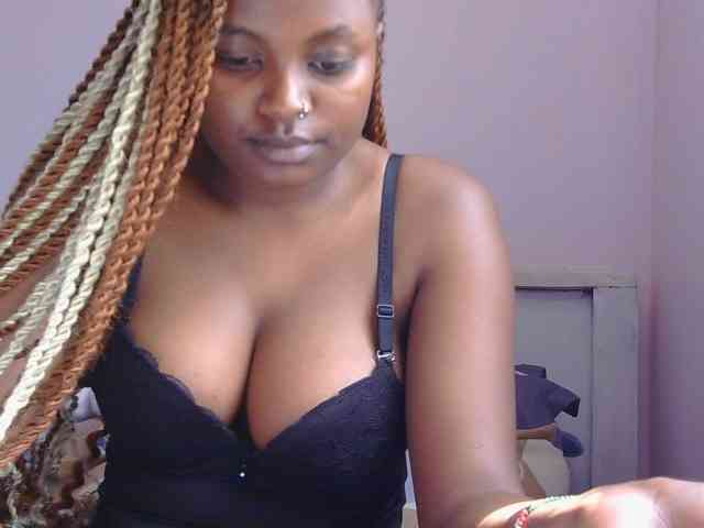 naughtygirll