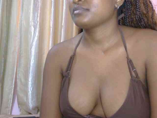 naughtygirll webcam