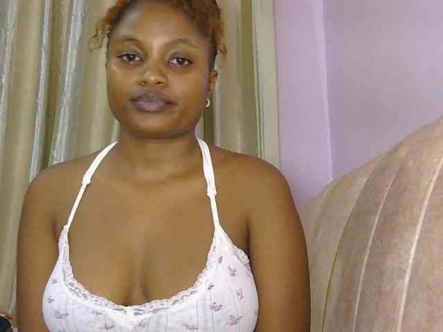 naughtygirll webcam