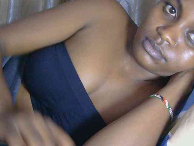 naughtygirll webcam