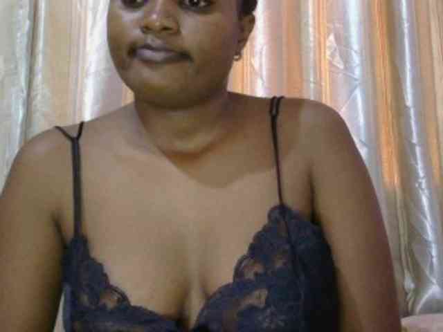 naughtygirll webcam