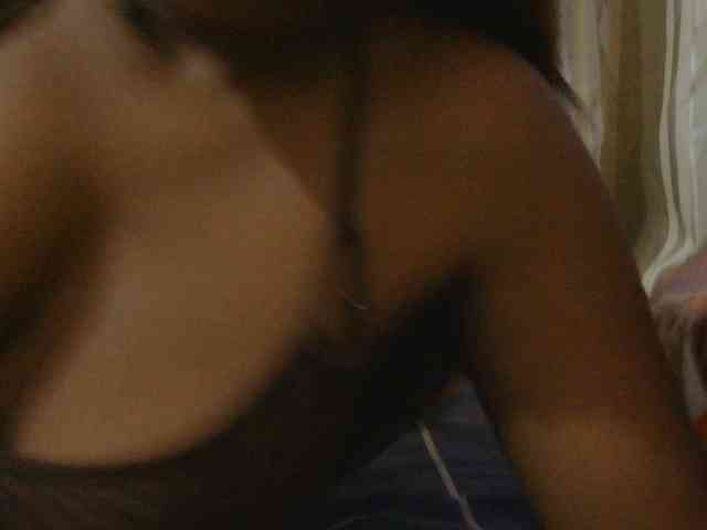 naughtygirll webcam