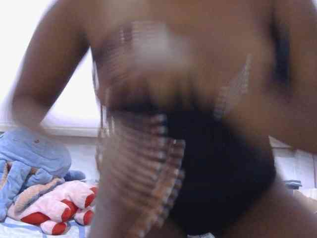 Model: naughtygirll