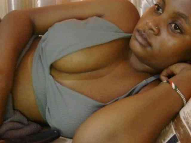 naughtygirll webcam