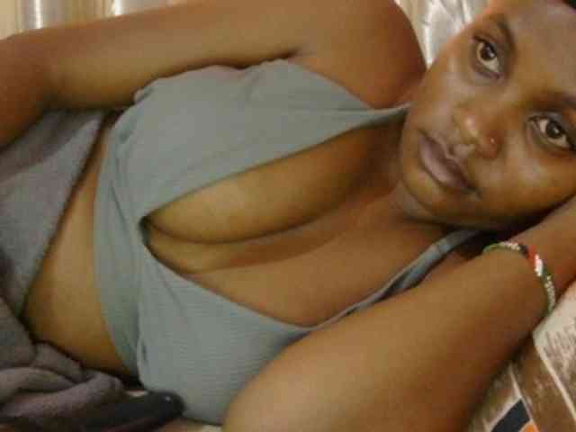 naughtygirll webcam