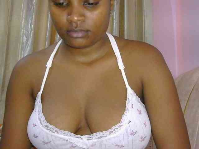 naughtygirll webcam