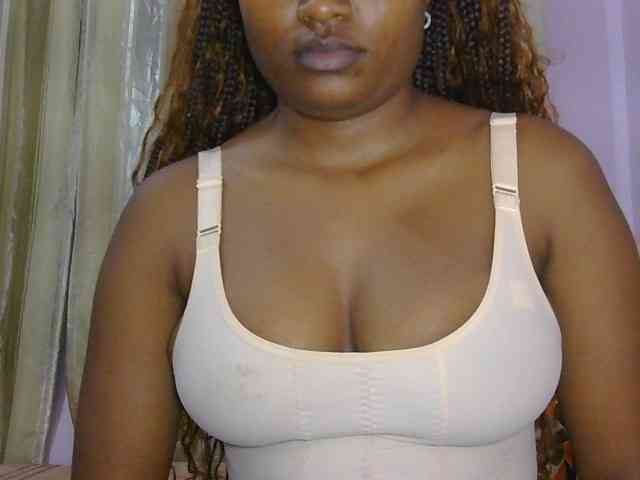 Model: naughtygirll