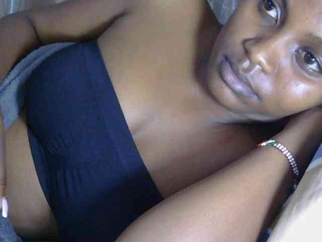 naughtygirll webcam