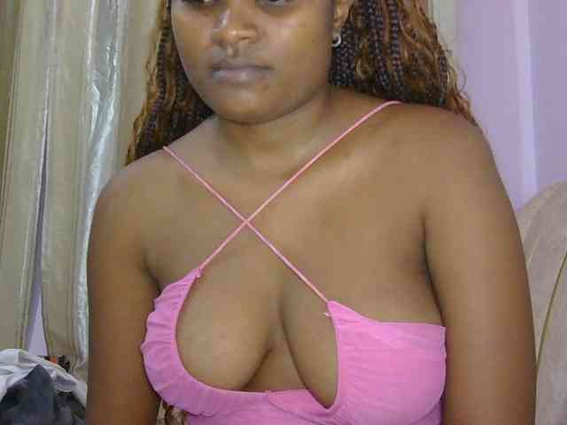 naughtygirll webcam
