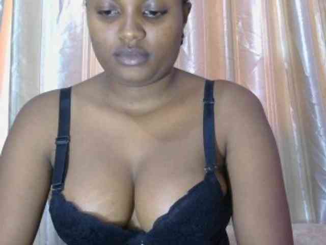 naughtygirll webcam