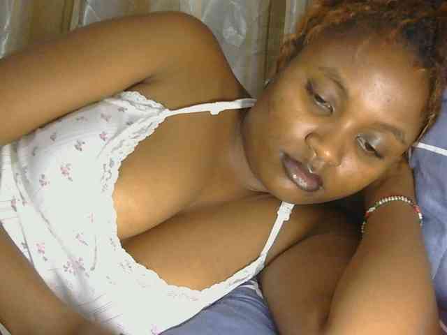 naughtygirll webcam
