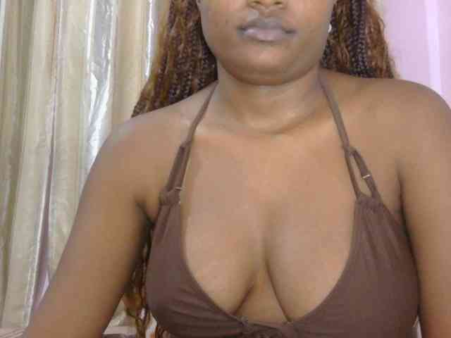 naughtygirll webcam