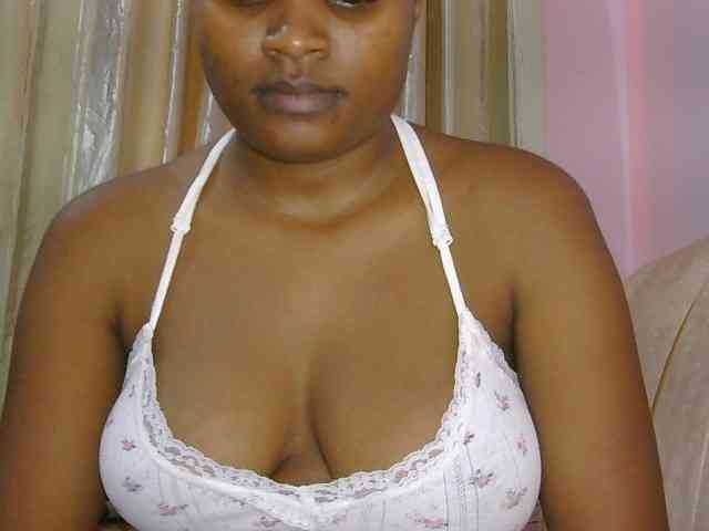 naughtygirll webcam
