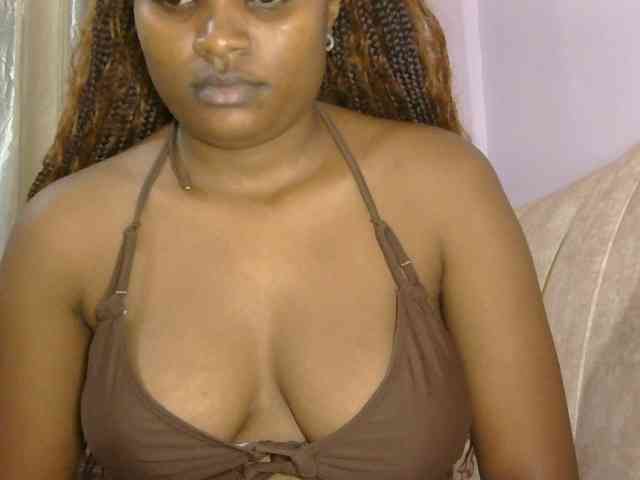 naughtygirll webcam