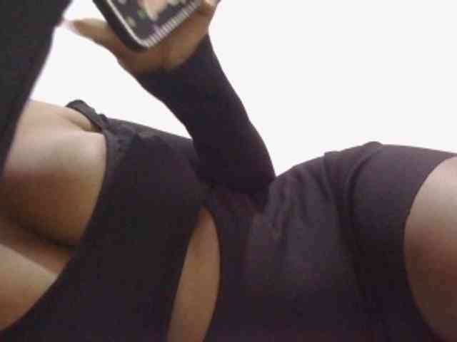 naughtygirll webcam