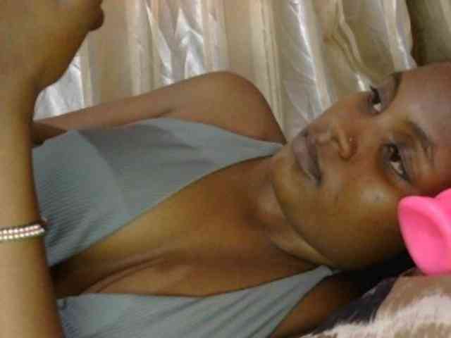 naughtygirll webcam