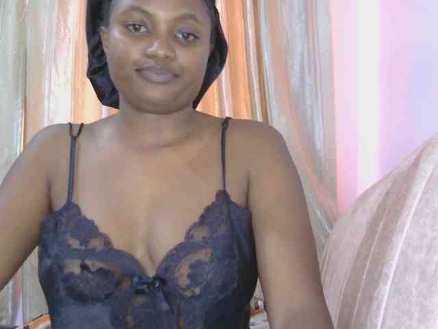 naughtygirll webcam