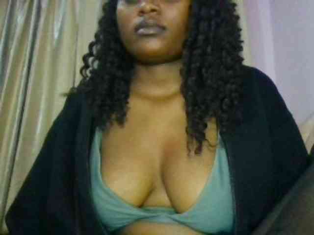 naughtygirll webcam