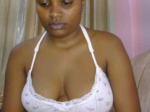 naughtygirll webcam