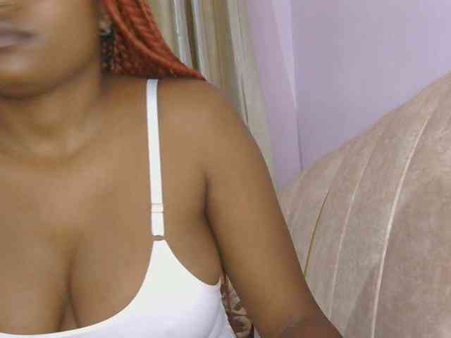 naughtygirll webcam