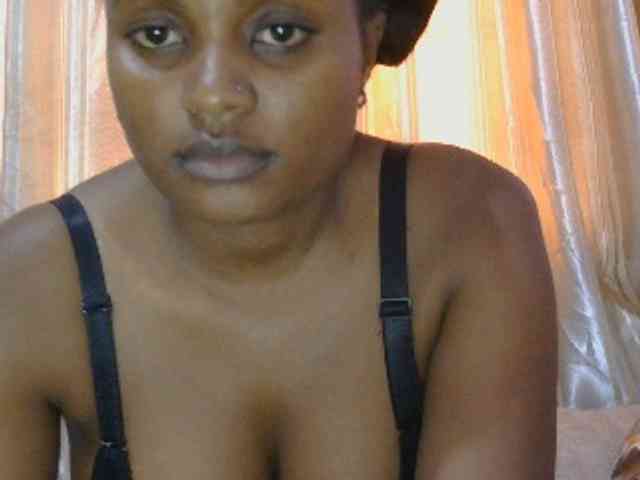 naughtygirll webcam