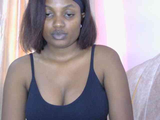 naughtygirll webcam