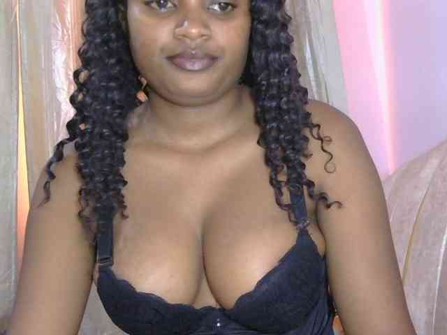 naughtygirll webcam