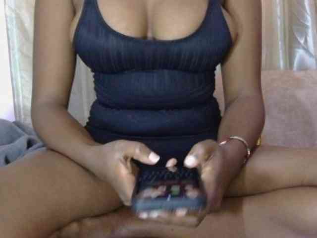 naughtygirll webcam