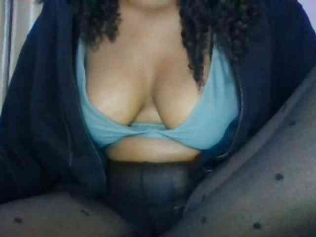 naughtygirll webcam