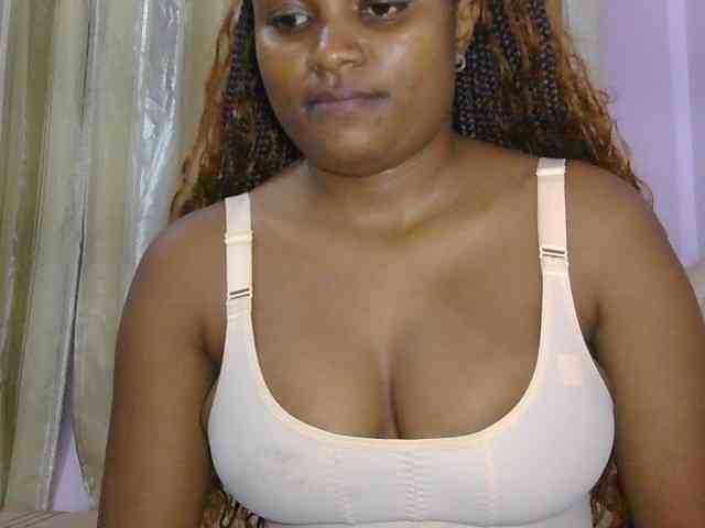 naughtygirll webcam