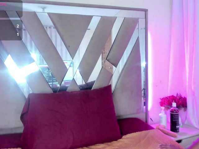 casey-lorens live cam on BongaCams