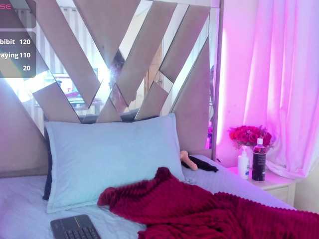 casey-lorens live cam on BongaCams