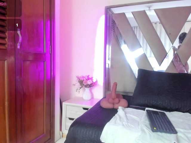 casey-lorens live webcam show