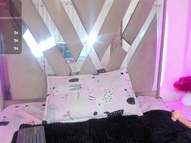 casey-lorens live cam on BongaCams