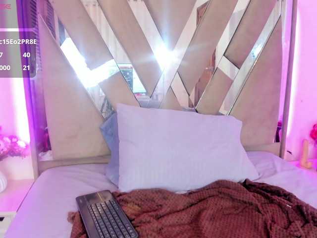 casey-lorens live cam on BongaCams