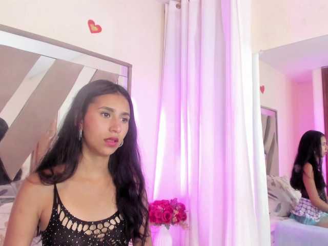 casey-lorens live cam on BongaCams