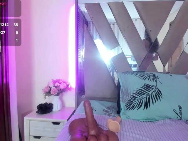 casey-lorens live cam on BongaCams