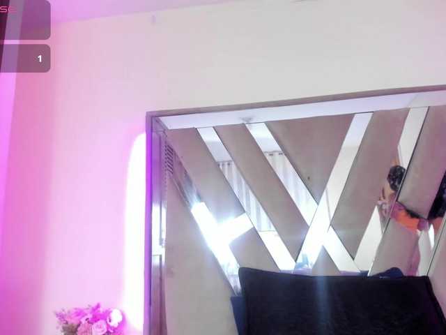 casey-lorens live cam on BongaCams