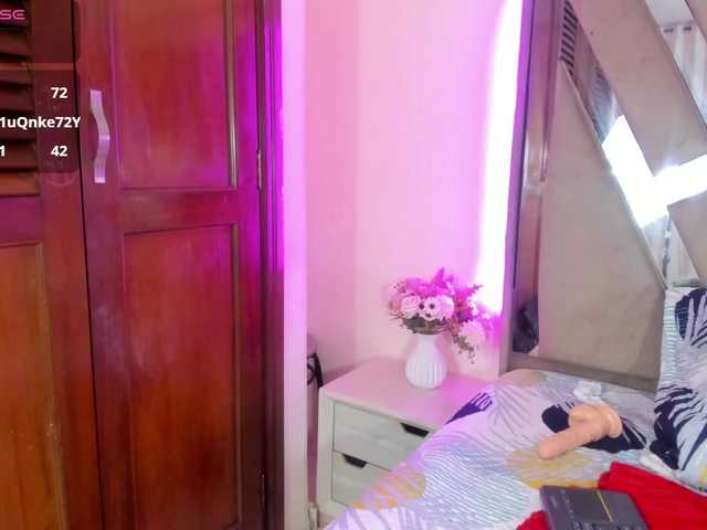 casey-lorens live cam on BongaCams